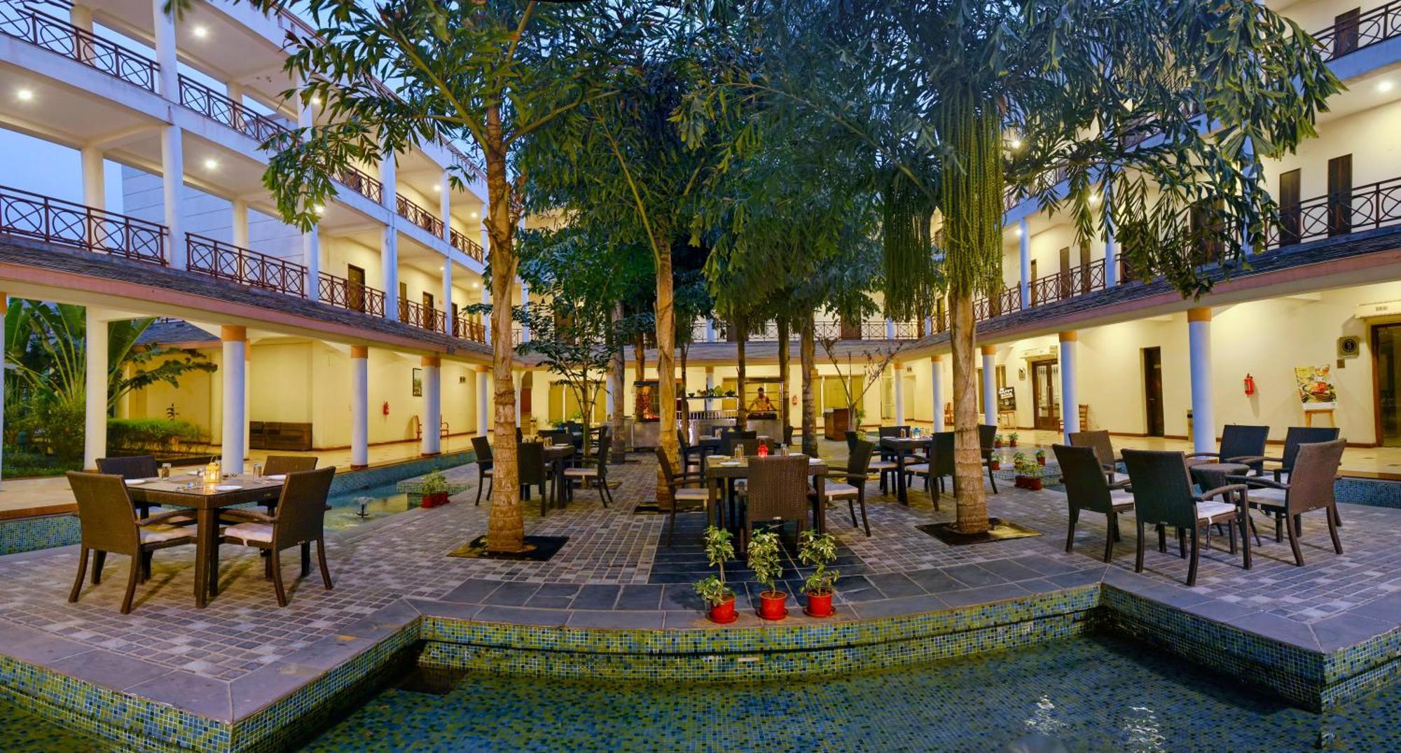 Treehouse Hotel Club & Spa Dharuhera Exterior photo